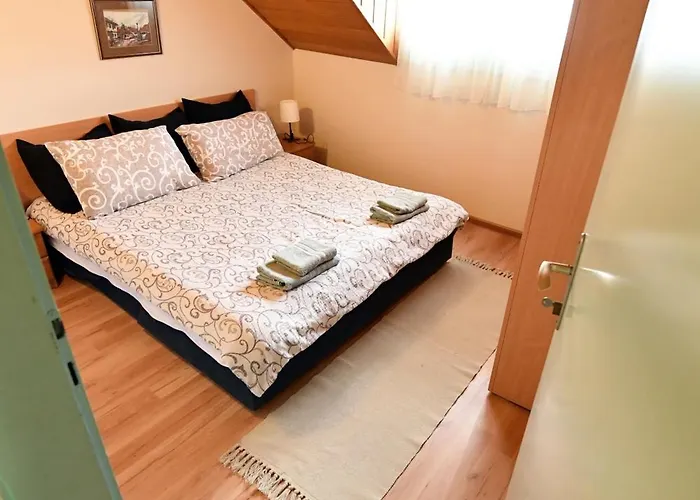 Smestaj Simovic 1 Apartment